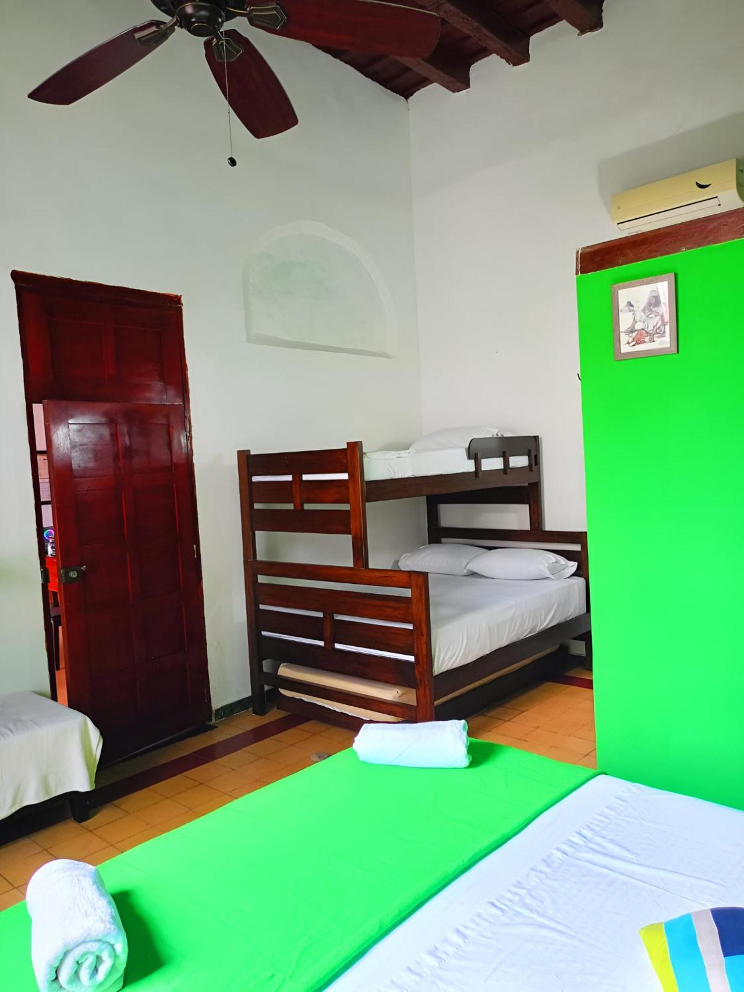Hotel La Palma Centro Historico Santa Marta  Eksteriør billede